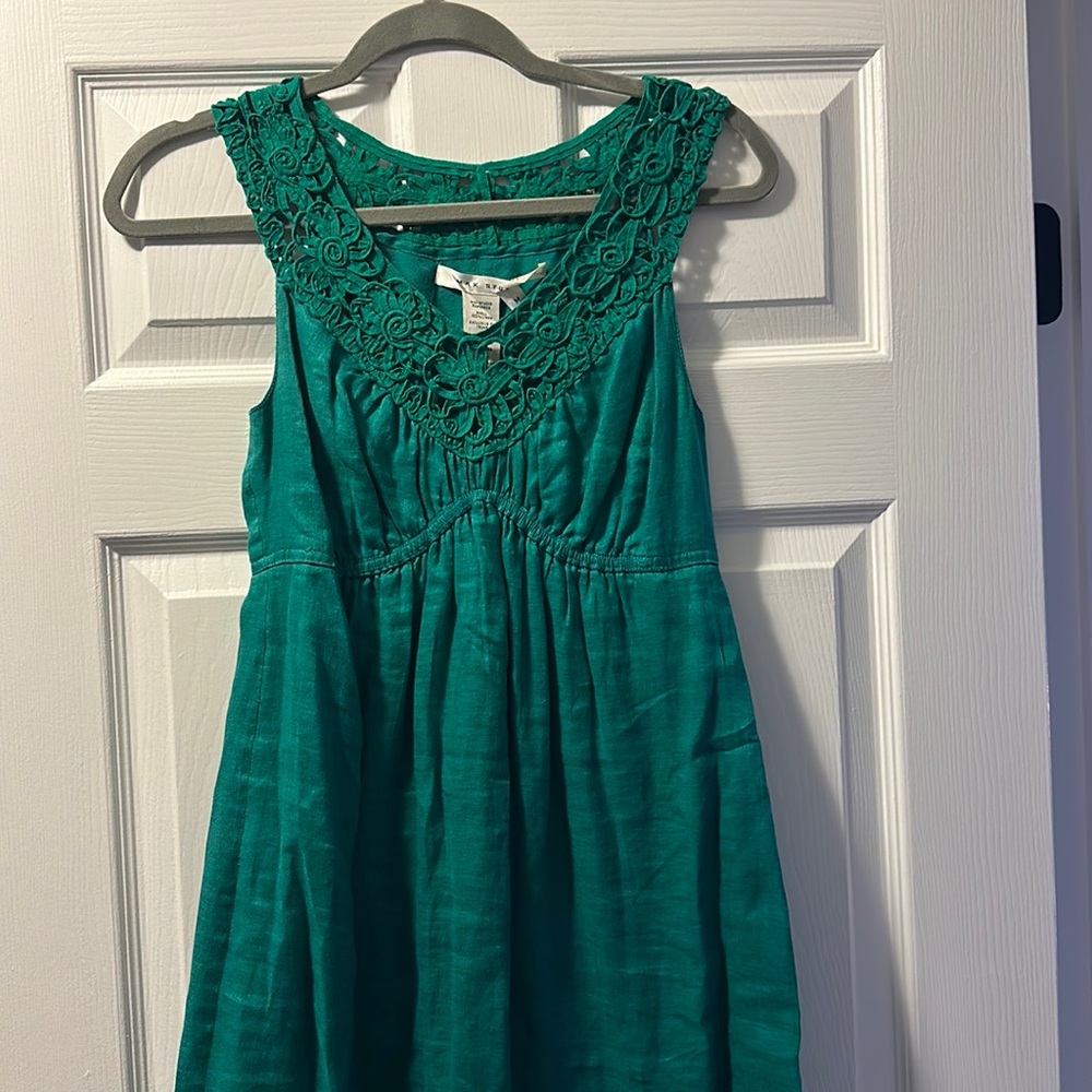 Max Studio size Medium Green linen dress